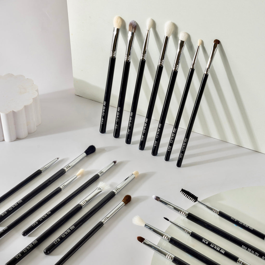 Why Ray Beauty’s 16PCS Face & Eye Brush Set is a Game-Changer
